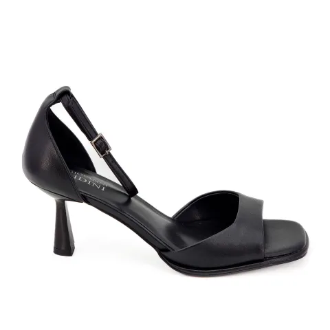 Босоножки женские