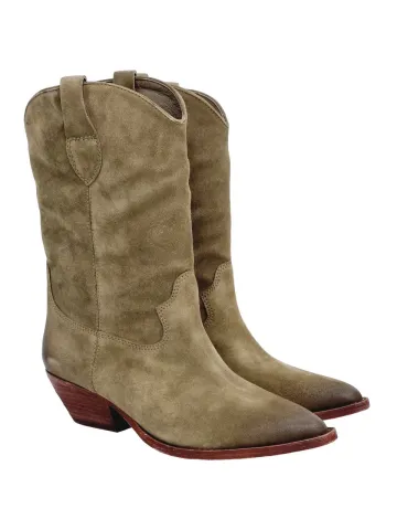 Казаки женские