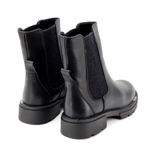 Ботинки женские