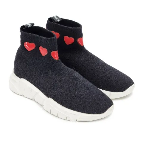 Кроссовки женские