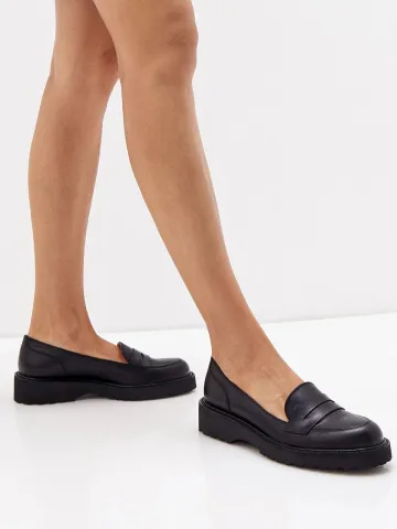 Лоферы женские