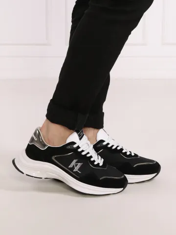 Кроссовки женские