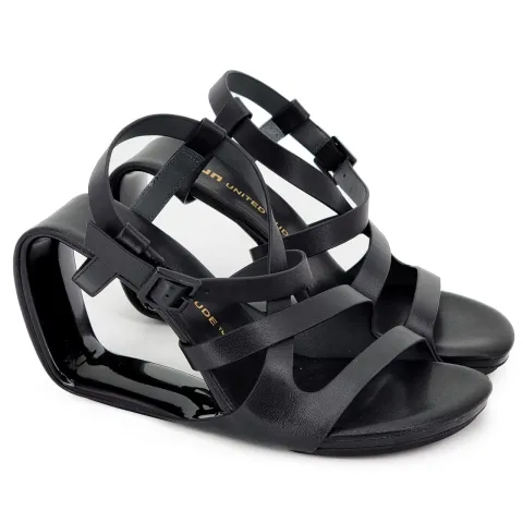 Босоножки женские