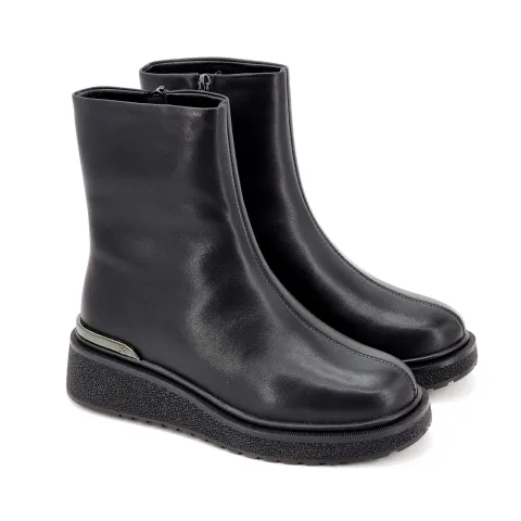 Ботинки женские