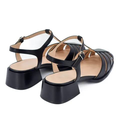 Сандалии женские