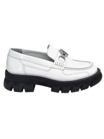 Лоферы женские