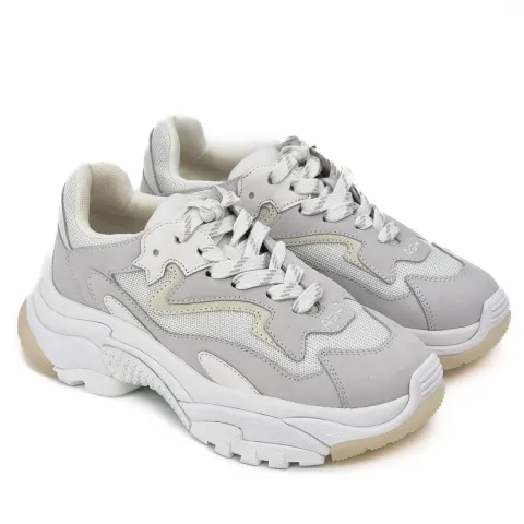 Кроссовки женские