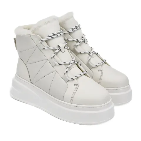 Дутики женские