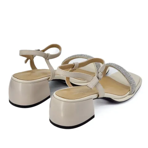 Босоножки женские