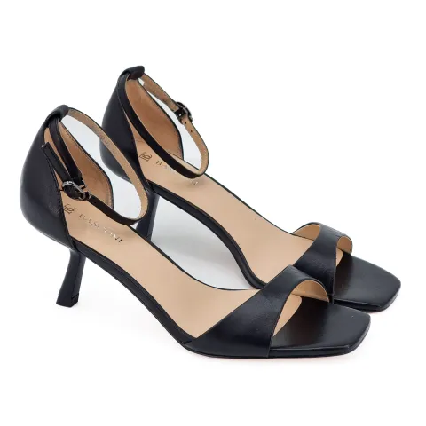 Босоножки женские