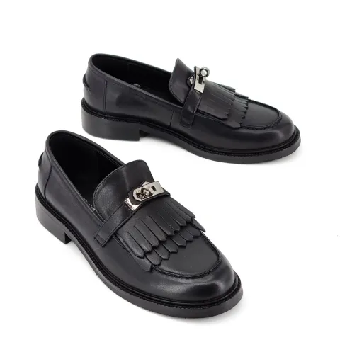 Лоферы женские