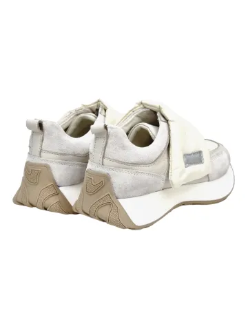 Кроссовки женские