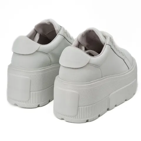 Кроссовки женские