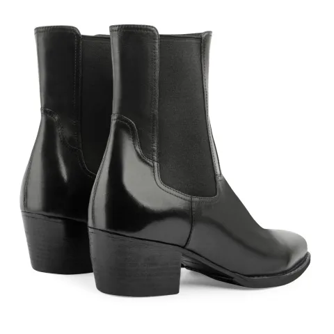 Челси женские