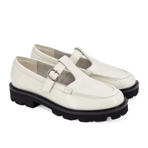 Лоферы женские