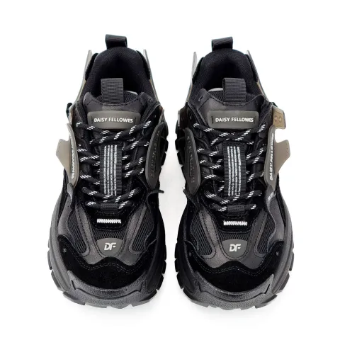 Кроссовки женские