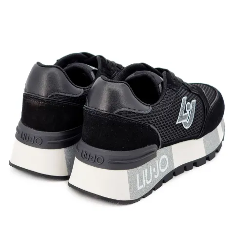 Кроссовки женские