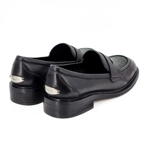 Лоферы женские