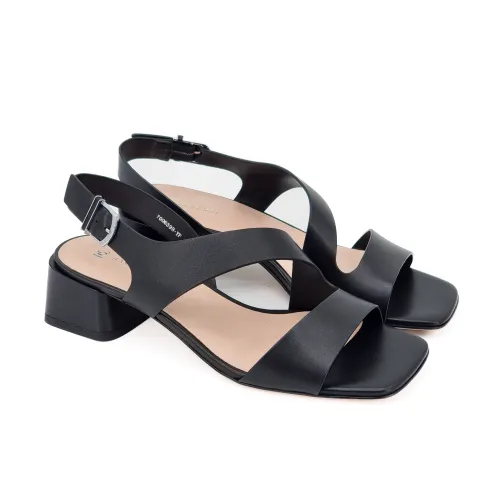 Босоножки женские