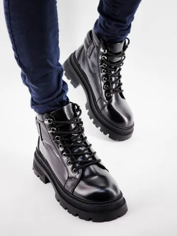 Ботинки женские