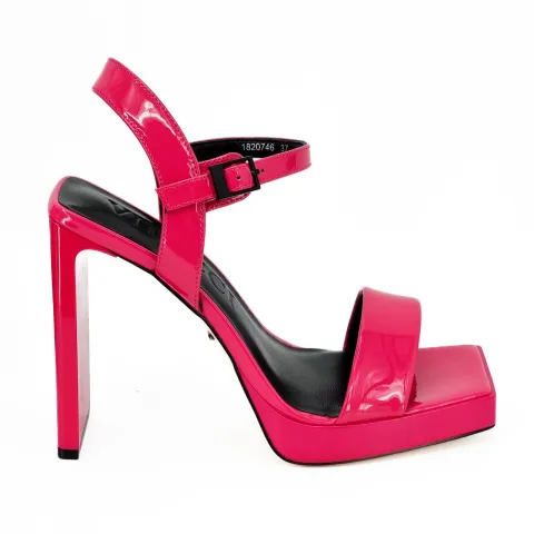 Босоножки женские