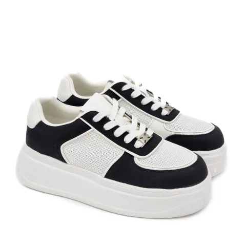 Кроссовки женские