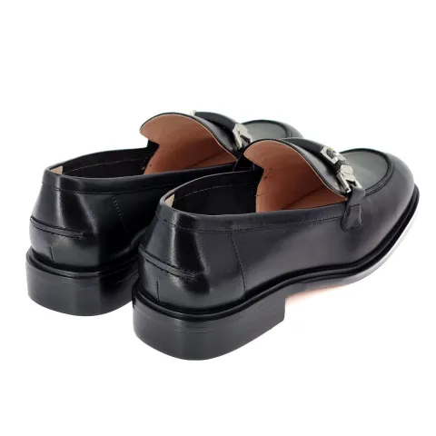 Лоферы женские