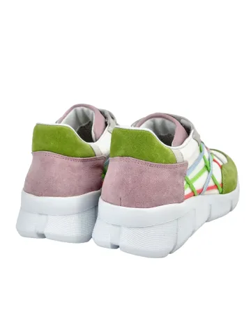 Кроссовки женские