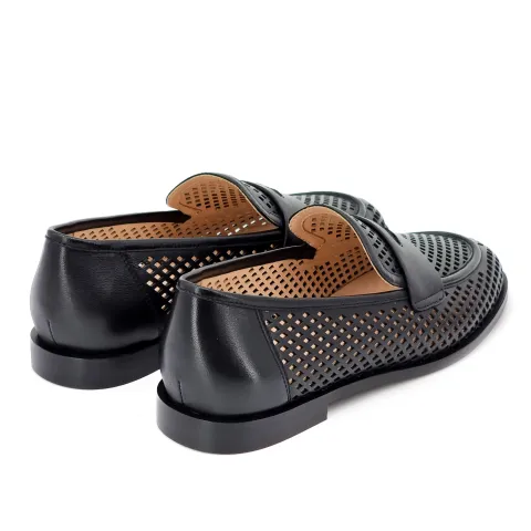 Лоферы женские