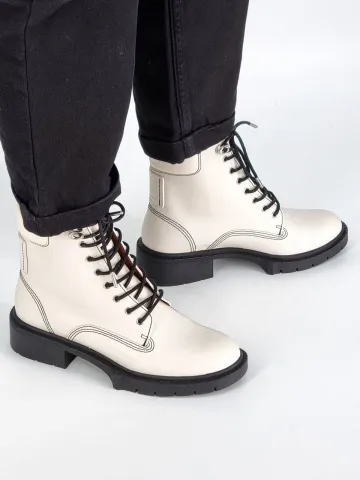 Ботинки женские