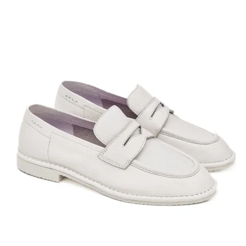 Лоферы женские