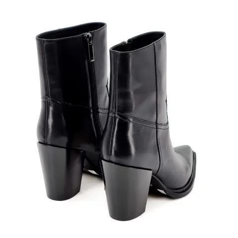 Казаки женские