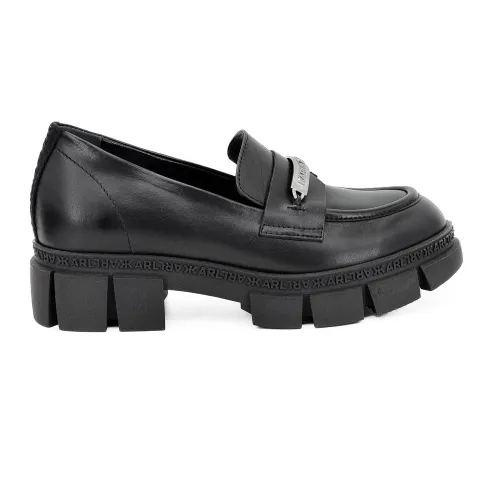 Лоферы женские