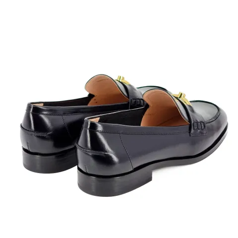 Лоферы женские