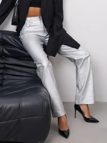 Джинсы женские