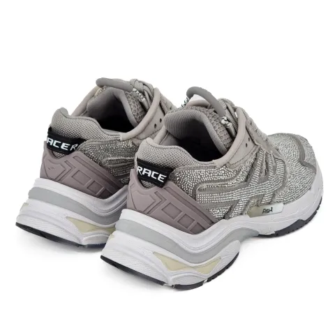 Кроссовки женские