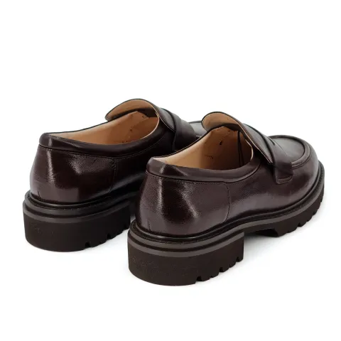 Лоферы женские