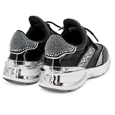 Кроссовки женские