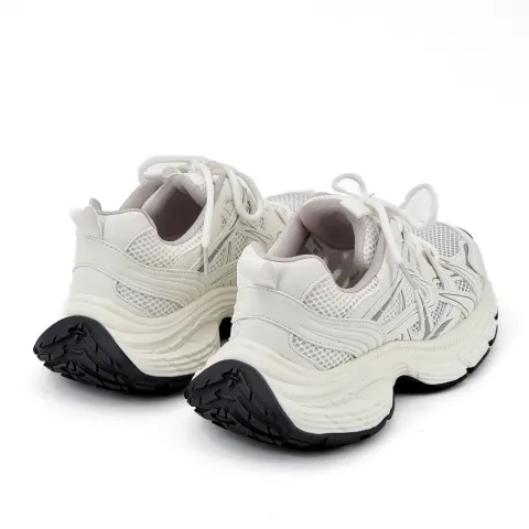 Кроссовки женские