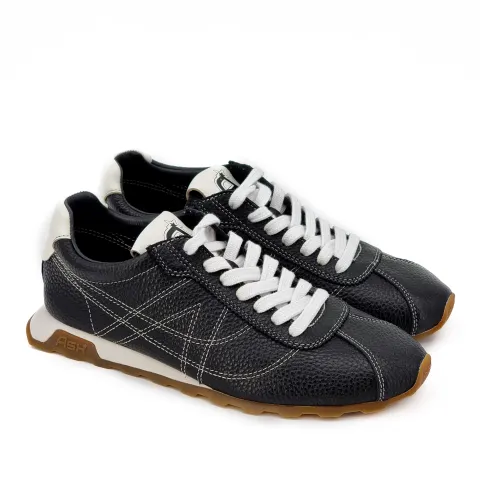 Кроссовки женские