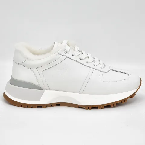 Кроссовки женские