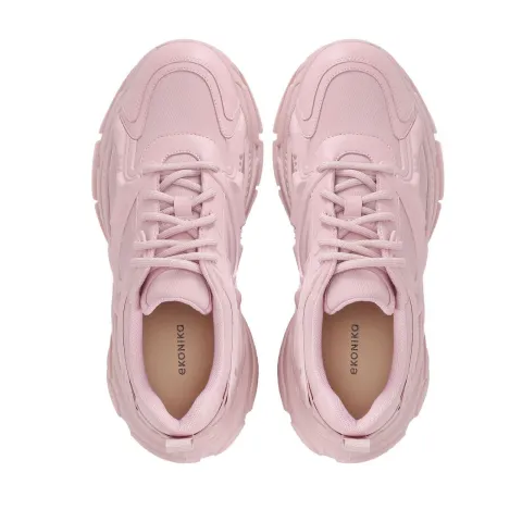 Кроссовки женские