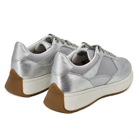 Кроссовки женские