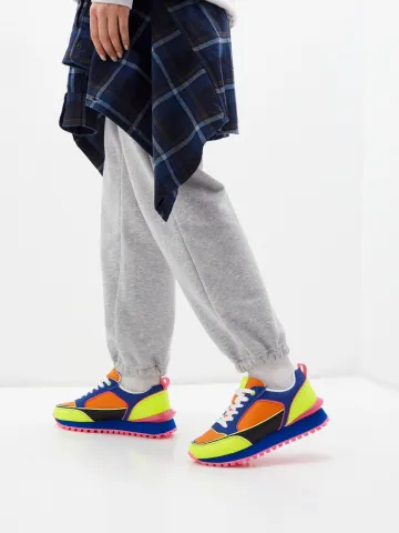 Кроссовки женские