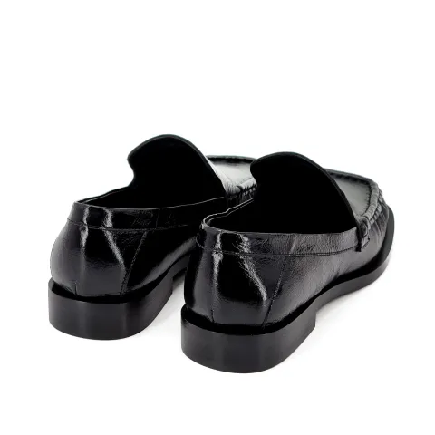 Лоферы женские