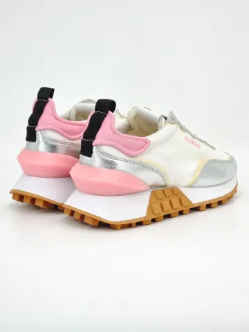 Кроссовки женские