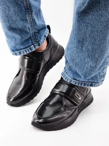 Кроссовки мужские