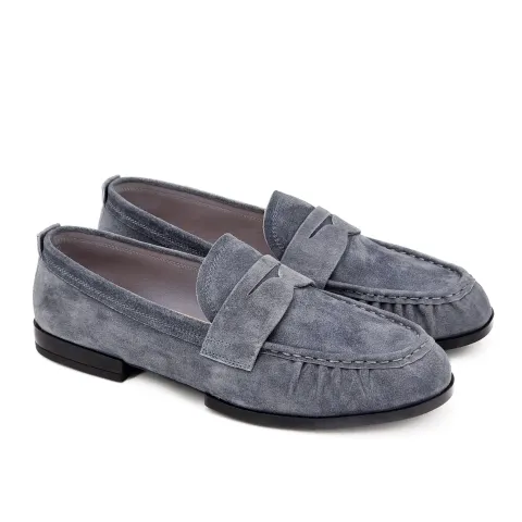 Лоферы женские