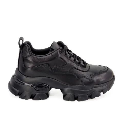 Кроссовки женские