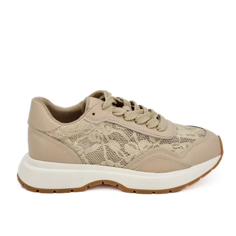 Кроссовки женские